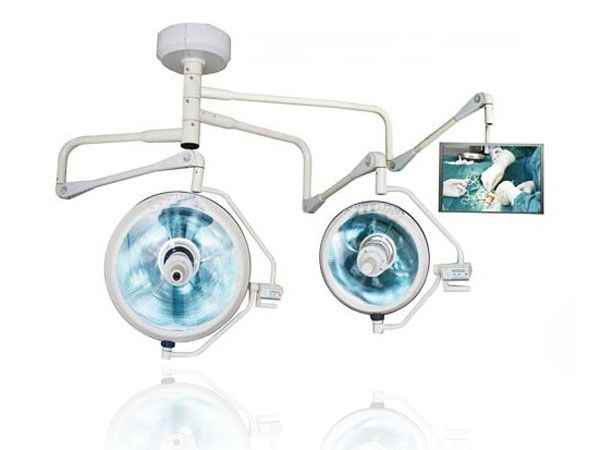 ZF-700／500中置攝像手術(shù)無影燈(帶顯示器)