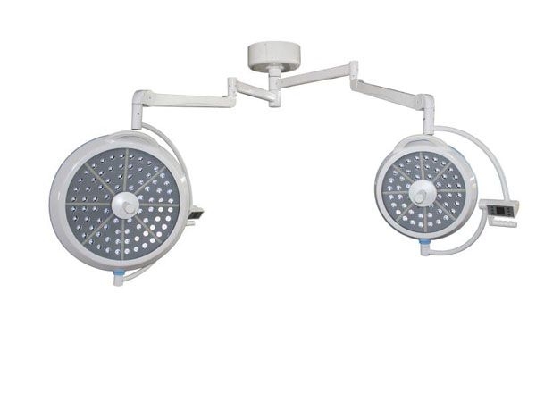 LED700／500型手術(shù)無影燈